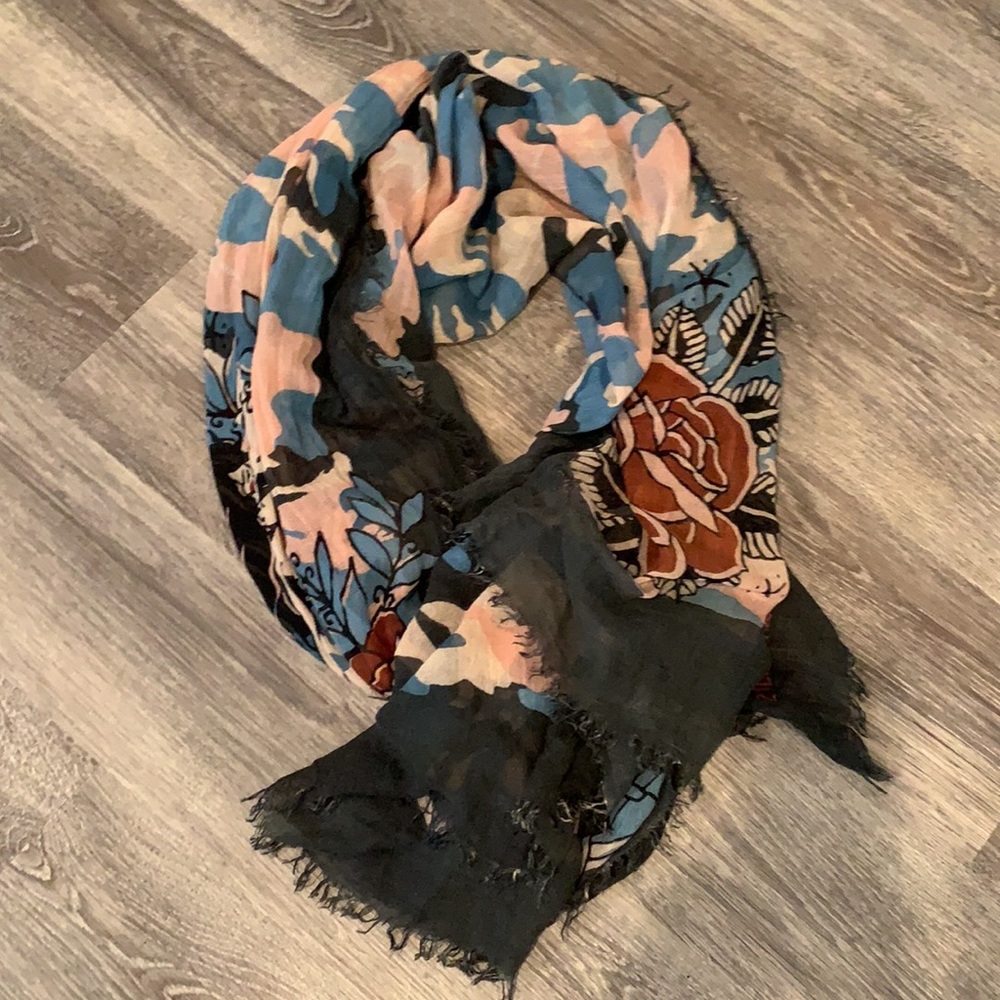 Zadig & Voltaire Camo Scarf - Picture 7 of 7